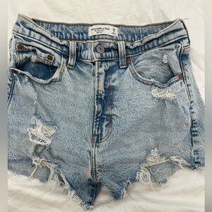 Abercrombie & Fitch women’s Jean shorts: The Mom Short High Rise (size 26/2)